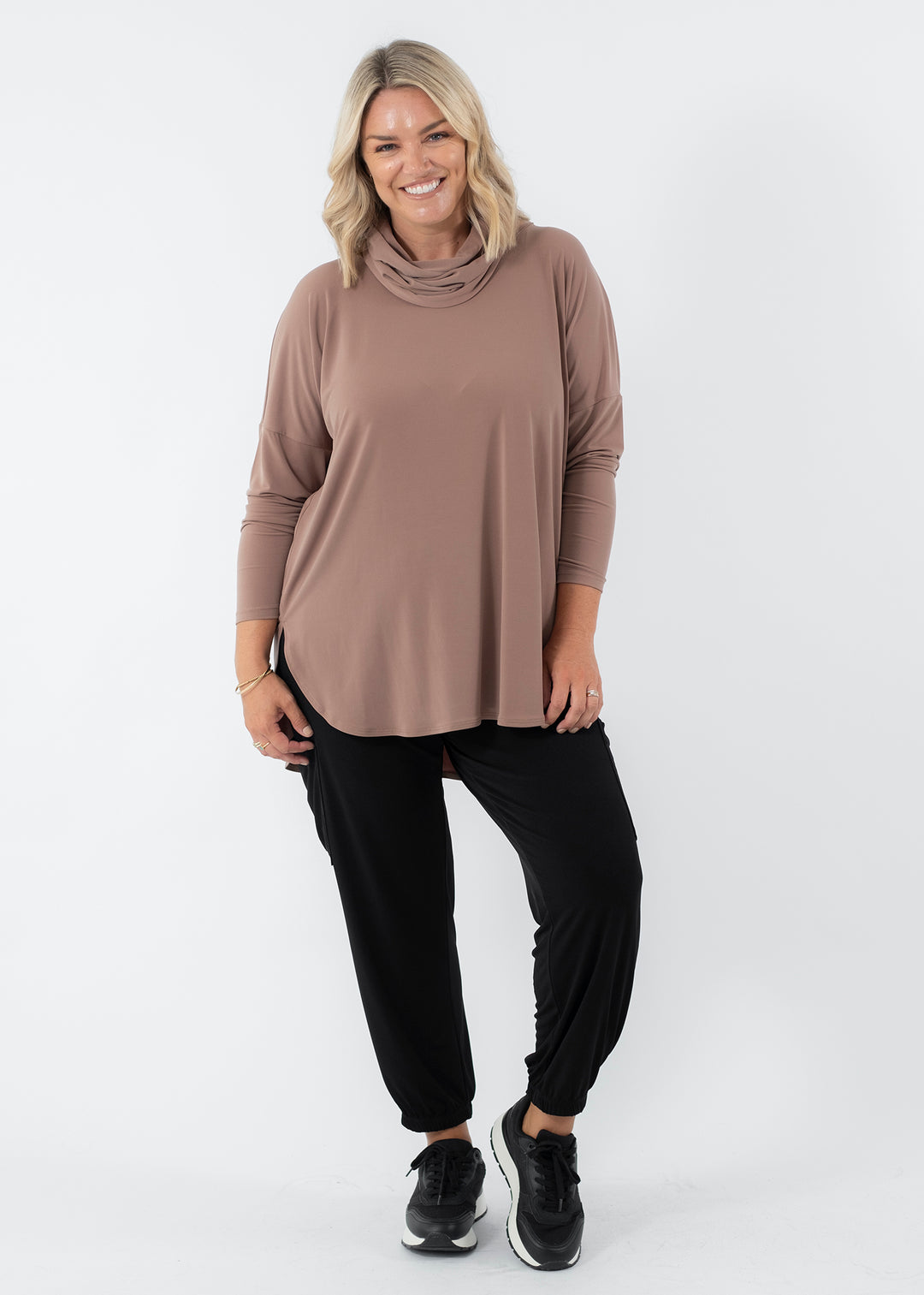 Solo tunic with snood in Coffee
