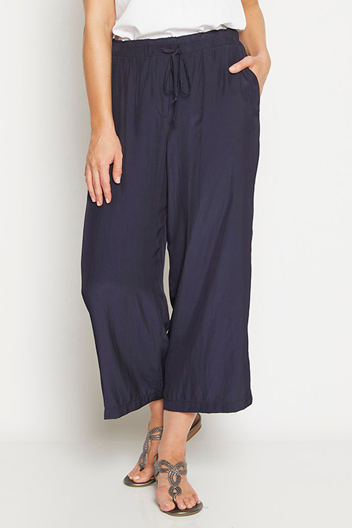 Barbe Lustre technical cropped drawstring pant in navy