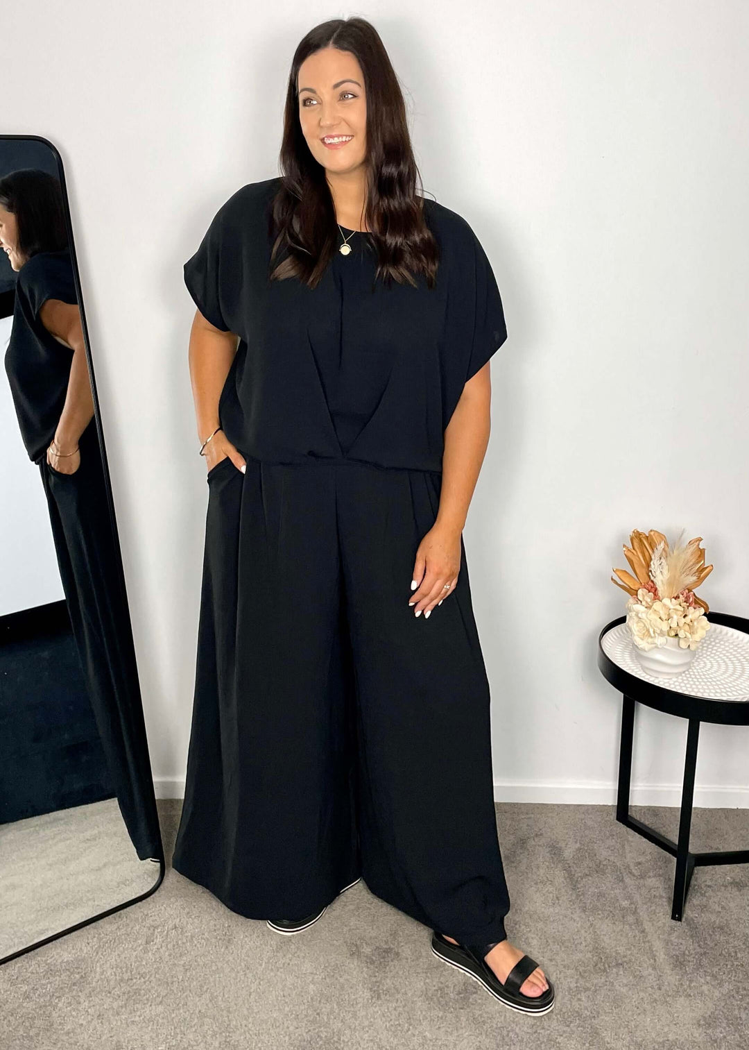 Origami Resort crepe top in black