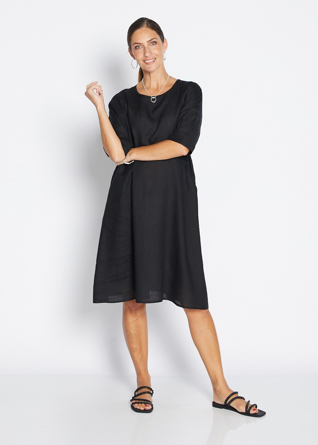 Monet Havana luxe linen dress in black