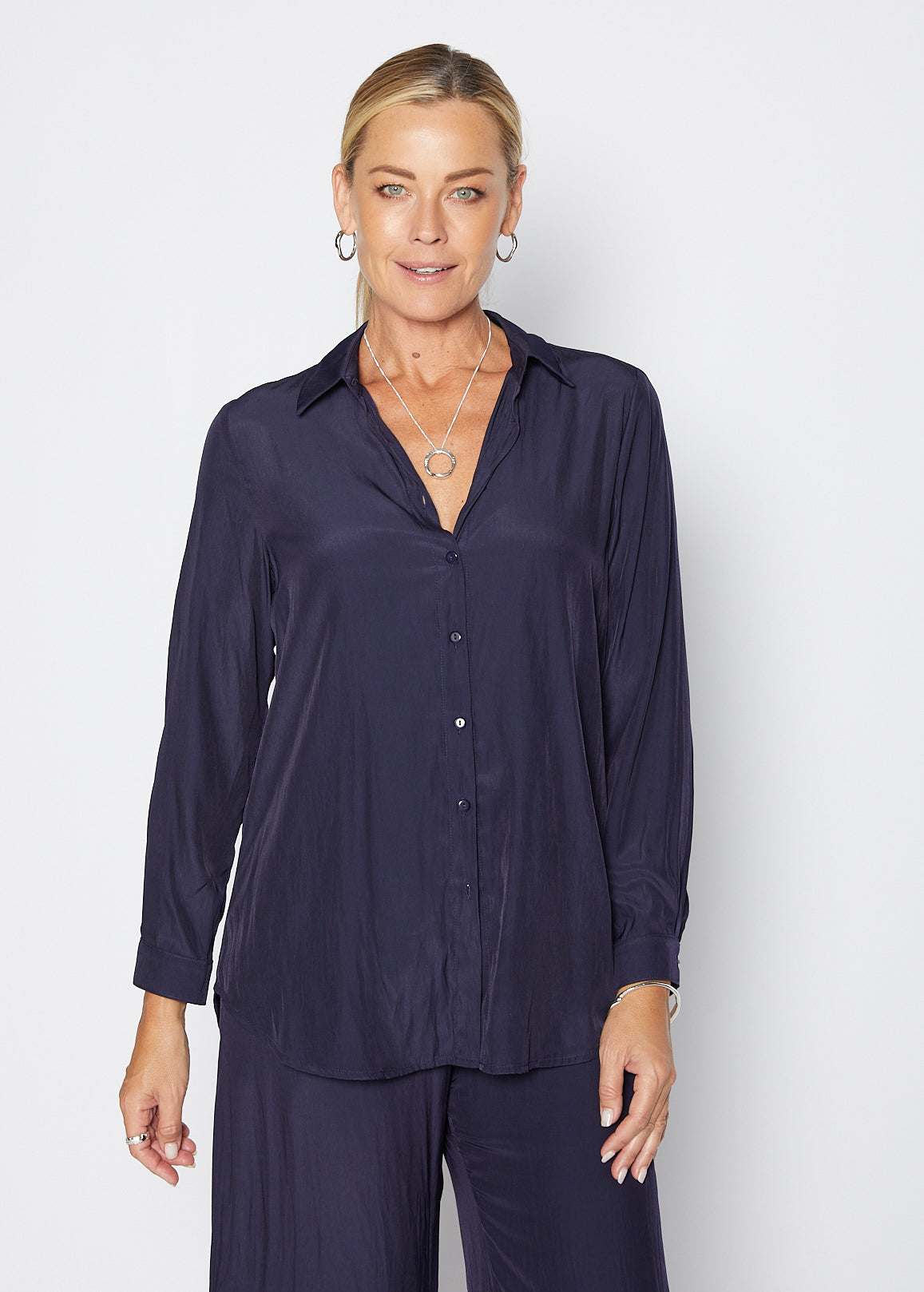 Greville Lustre technical shirt in navy