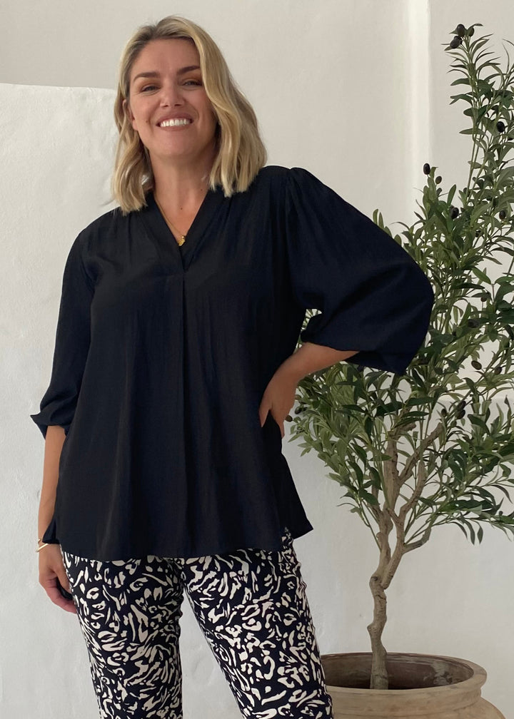 Maple Lustre Women's Blouse with billow sleeves in Black.
