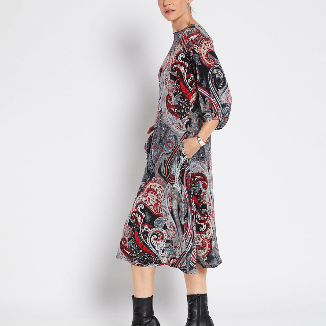 Paisley – Timeless Fashion's Favourite Print