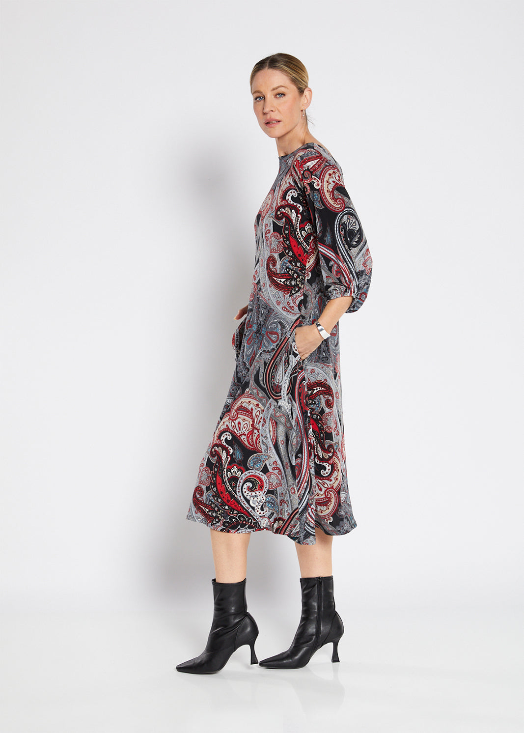Paisley – Timeless Fashion's Favourite Print