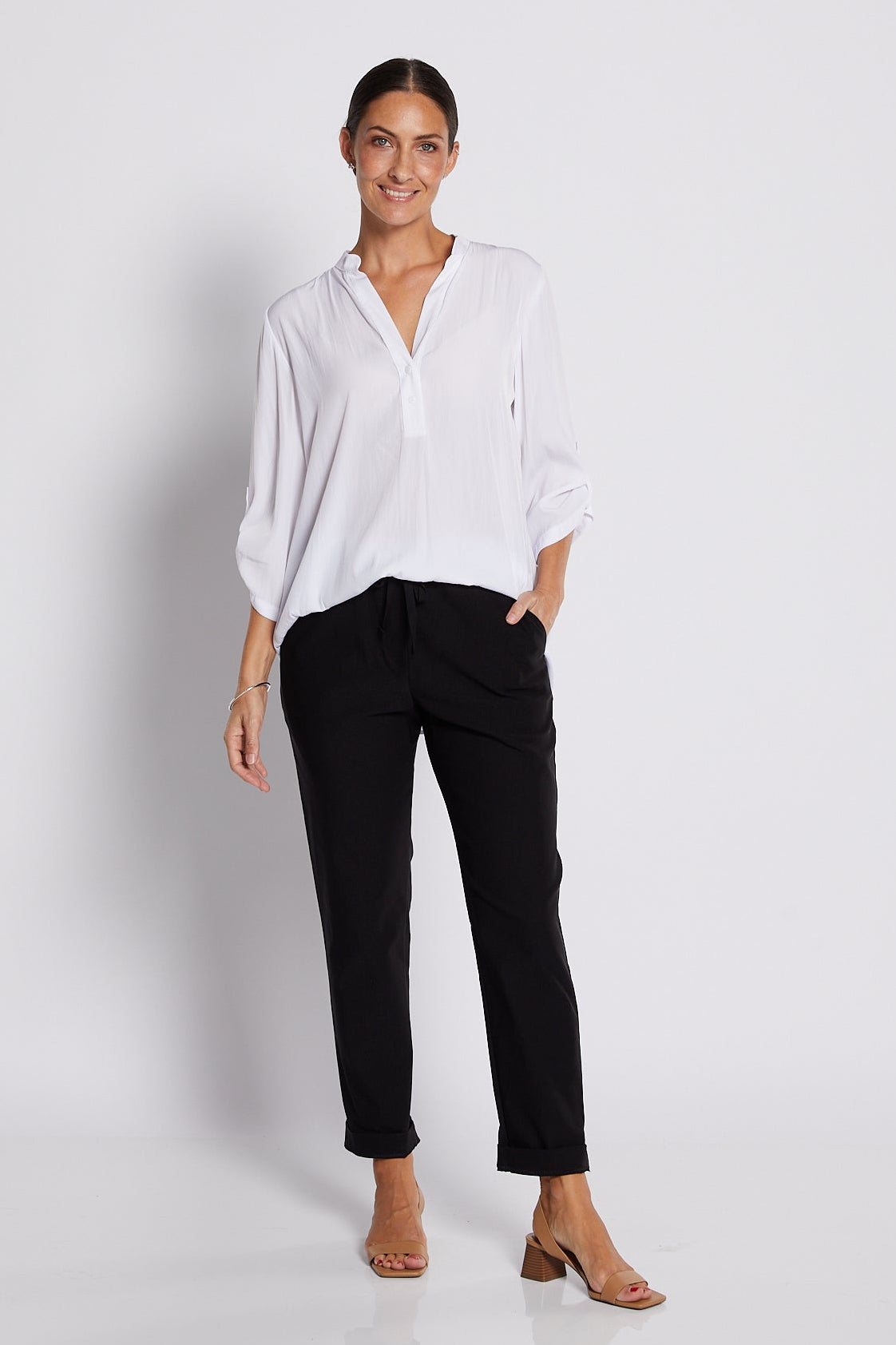 Sunday Zenya Bengaline super stretch relaxed pant in black