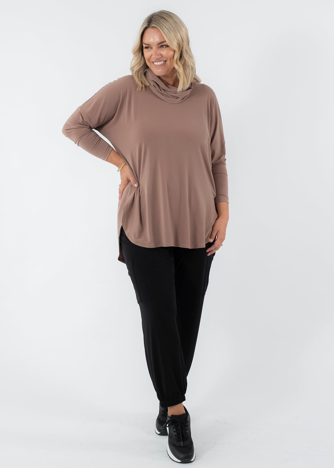Solo tunic with snood in Coffee