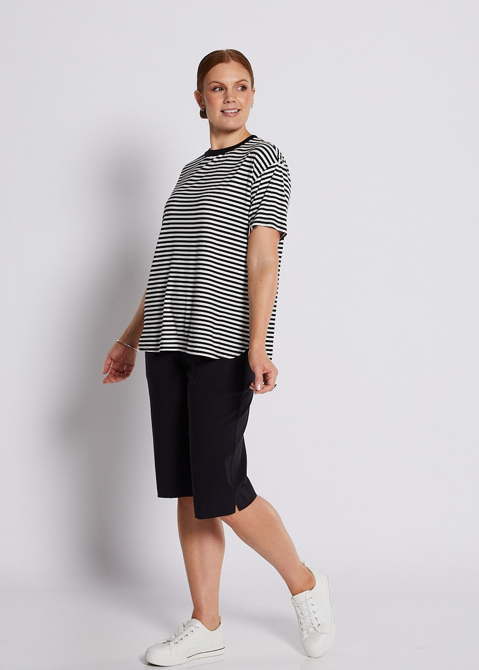 Bengaline Stretch Pocket Shorts in Black