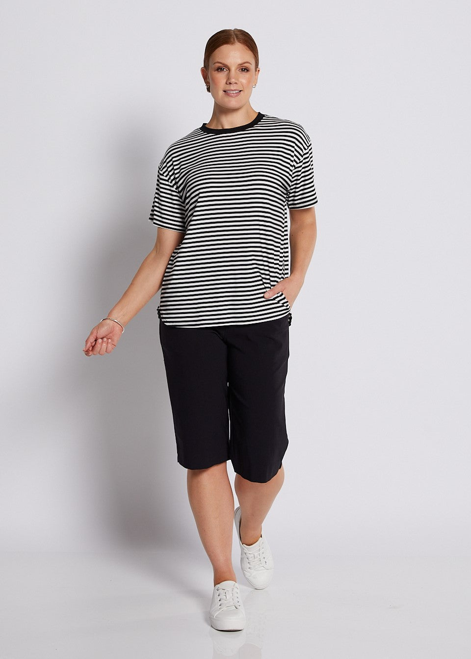 Bengaline Stretch Pocket Shorts in Black