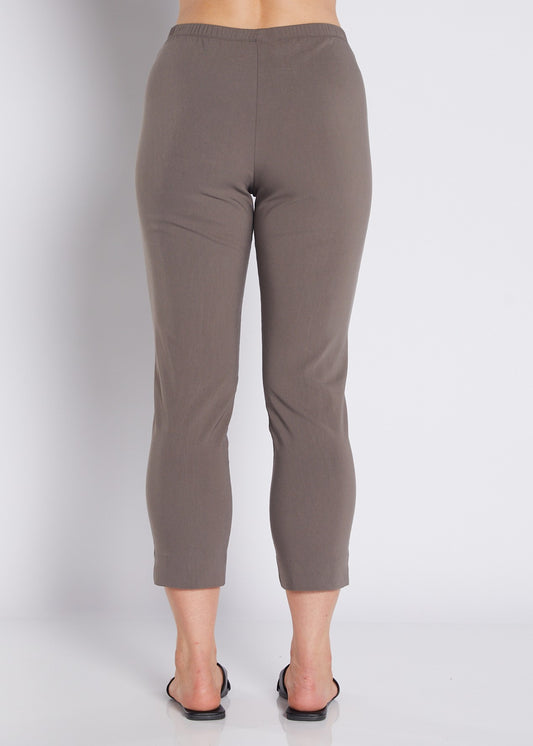 Everyday Heritage Bengaline miracle stretch 7/8 fitted pant in bark neutral