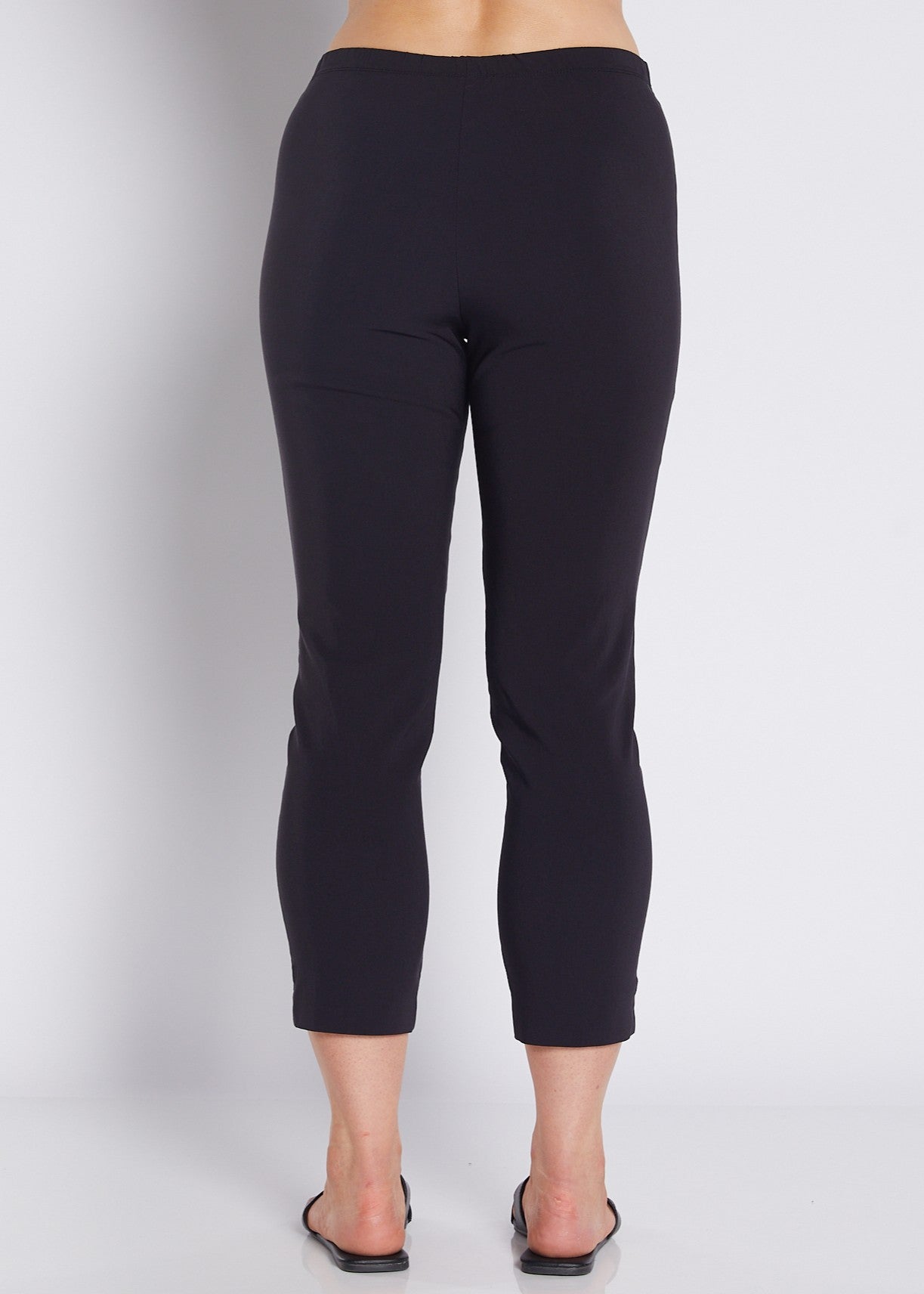 Everyday Heritage Bengaline miracle stretch 7/8 fitted pant in black