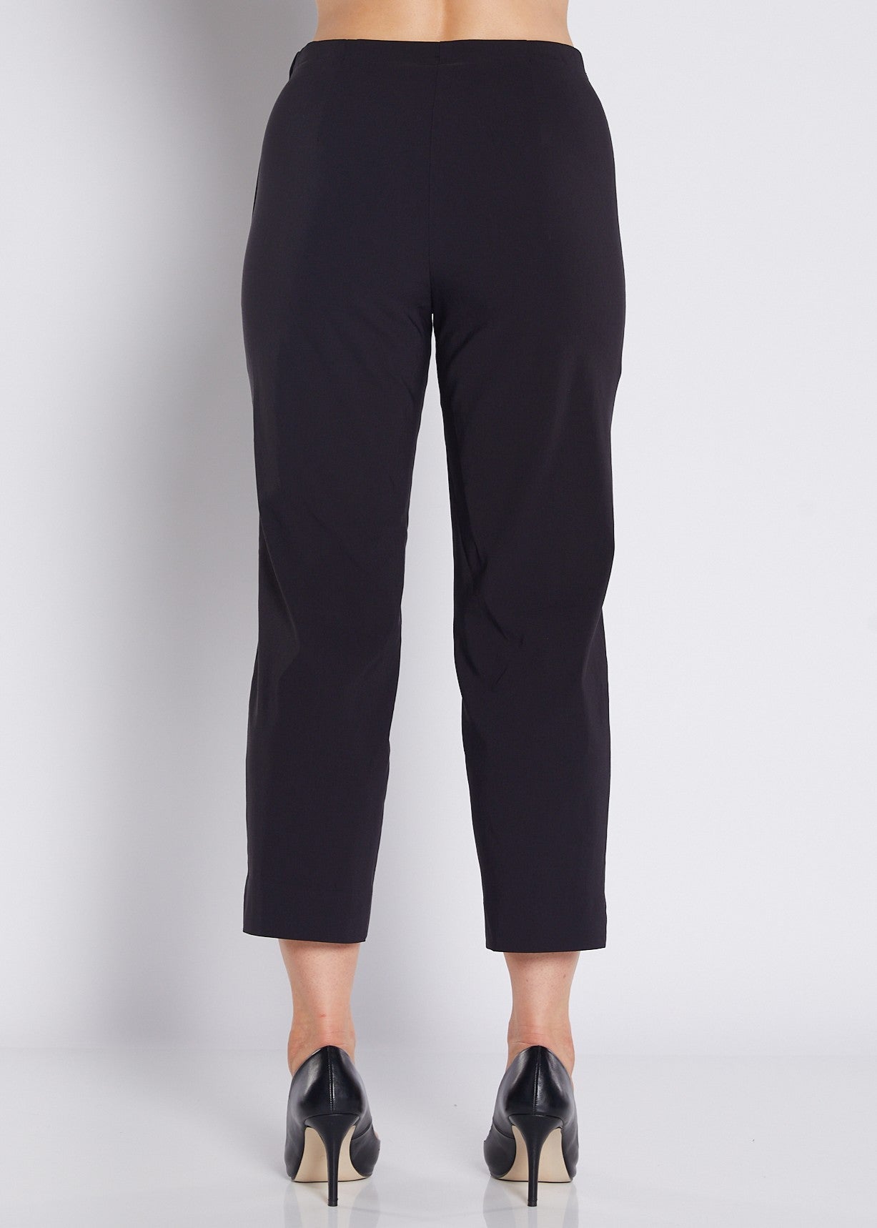 Bengaline Stretch 7/8 Side Zip Straight Pants in Black