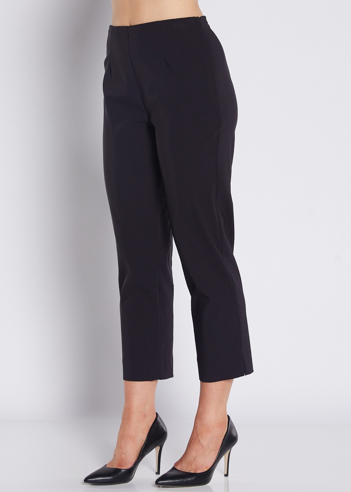 Bengaline Stretch 7/8 Side Zip Straight Pants in Black