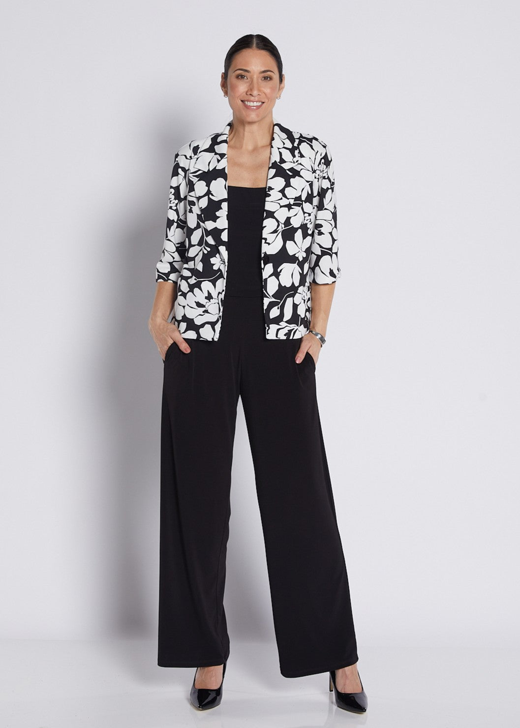 Crepe Printed Crop Jacket in Black and White Floral Print
