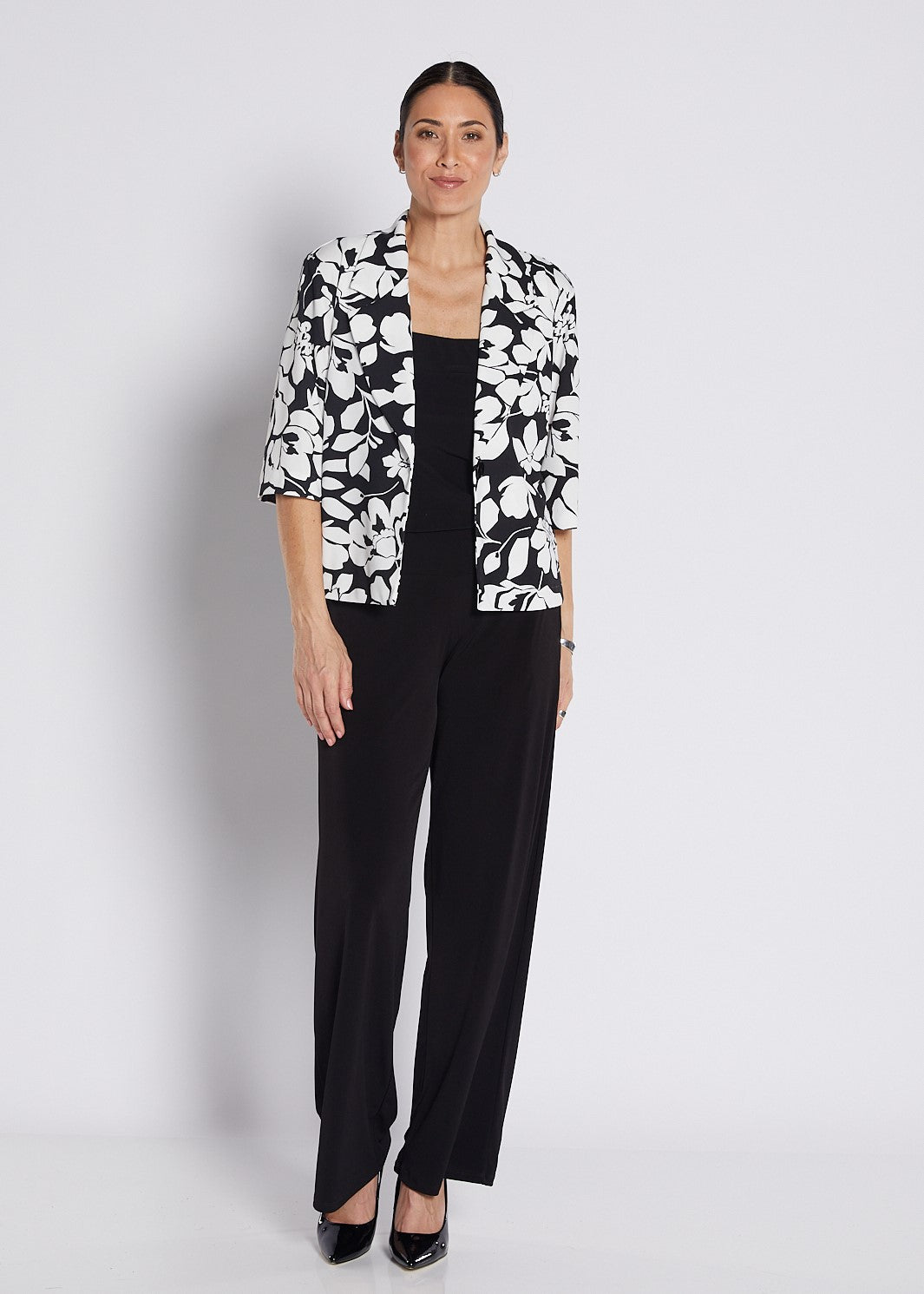 Crepe Printed Crop Jacket in Black and White Floral Print