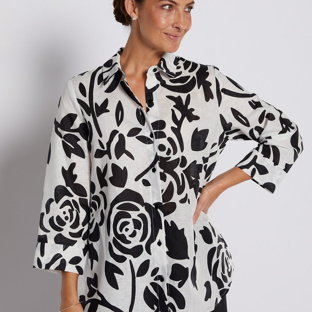 Linen Cotton 3/4 Sleeve Swing Shirt  in Black and White Floral