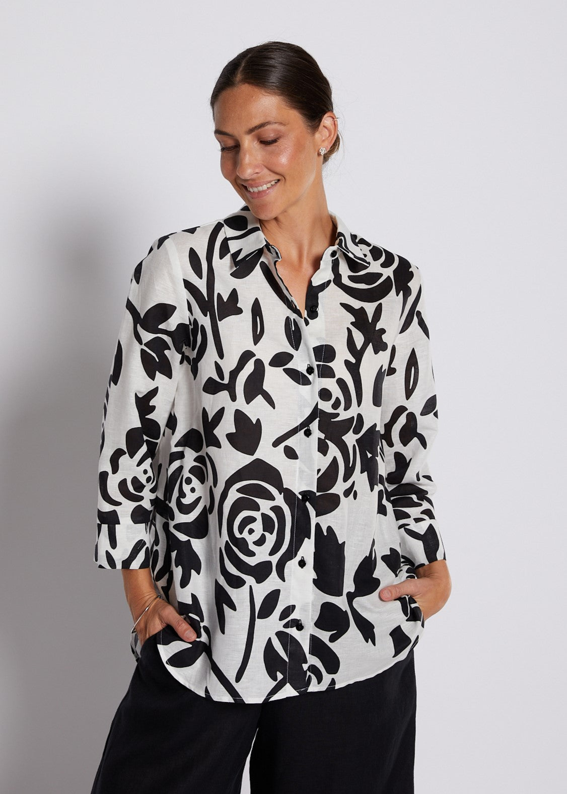 Linen Cotton 3/4 Sleeve Swing Shirt  in Black and White Floral