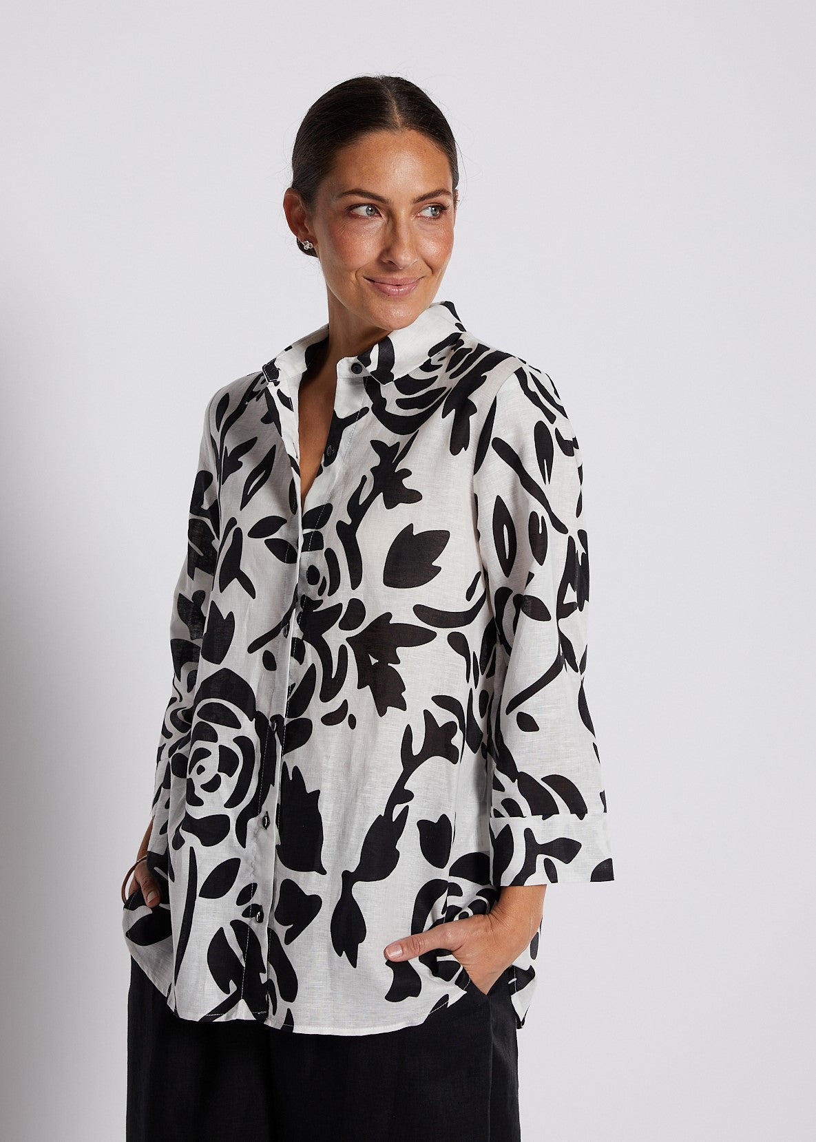 Linen Cotton 3/4 Sleeve Swing Shirt  in Black and White Floral