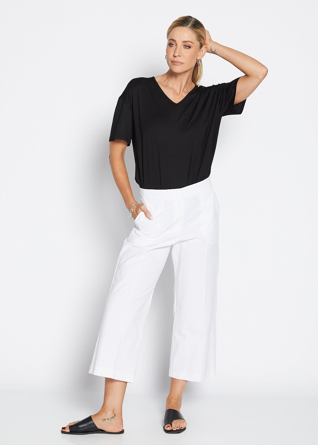 Daze Bravo cotton crop pant in white
