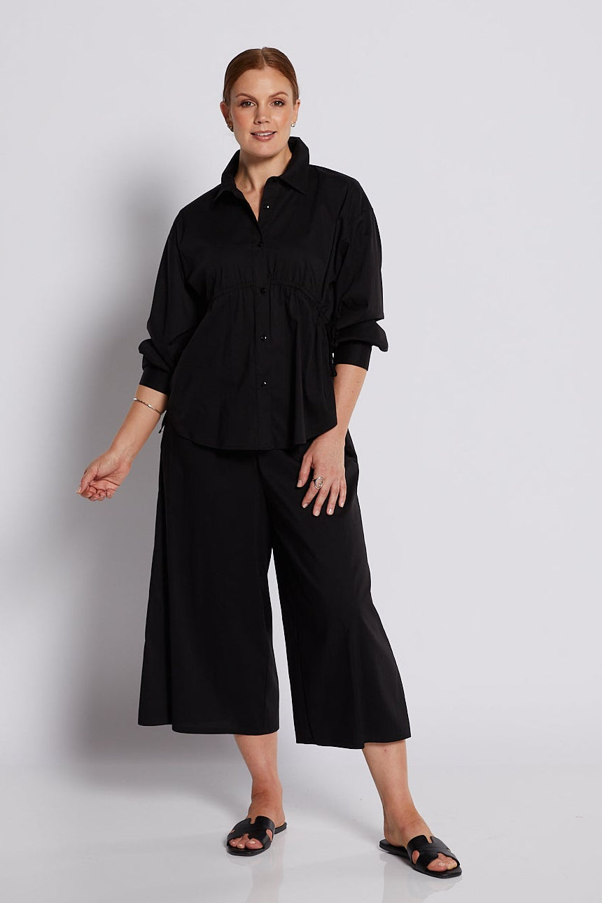 Cotton Wide Leg Crop Pant in Black