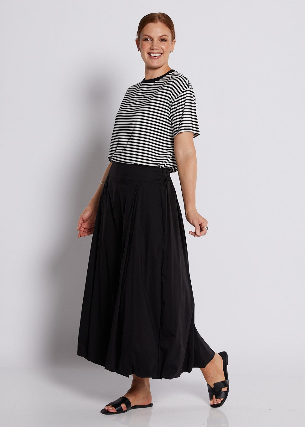 Cotton Maxi Bubble Skirt with Pockets in Black