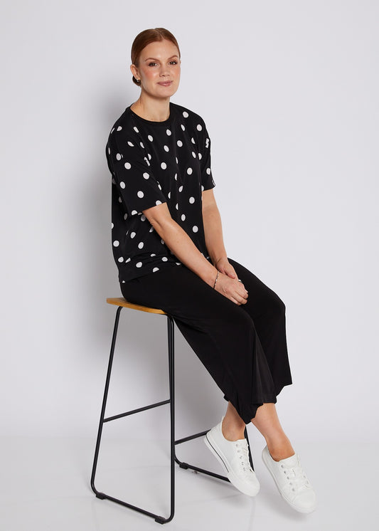 Jersey Tee Top in Black and White Polkadots