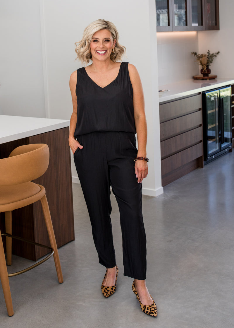 Philosophy Australia Darty Lustre layered tank in black, made in Australia