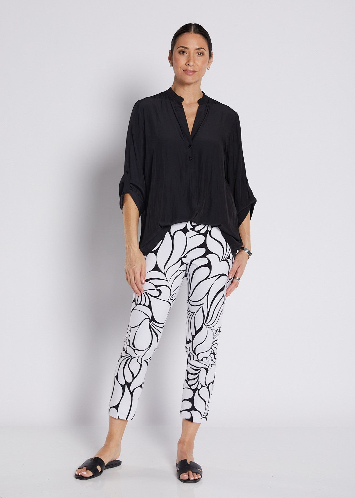 Bengaline Stretch 7/8 Fitted Pant in Black and White print
