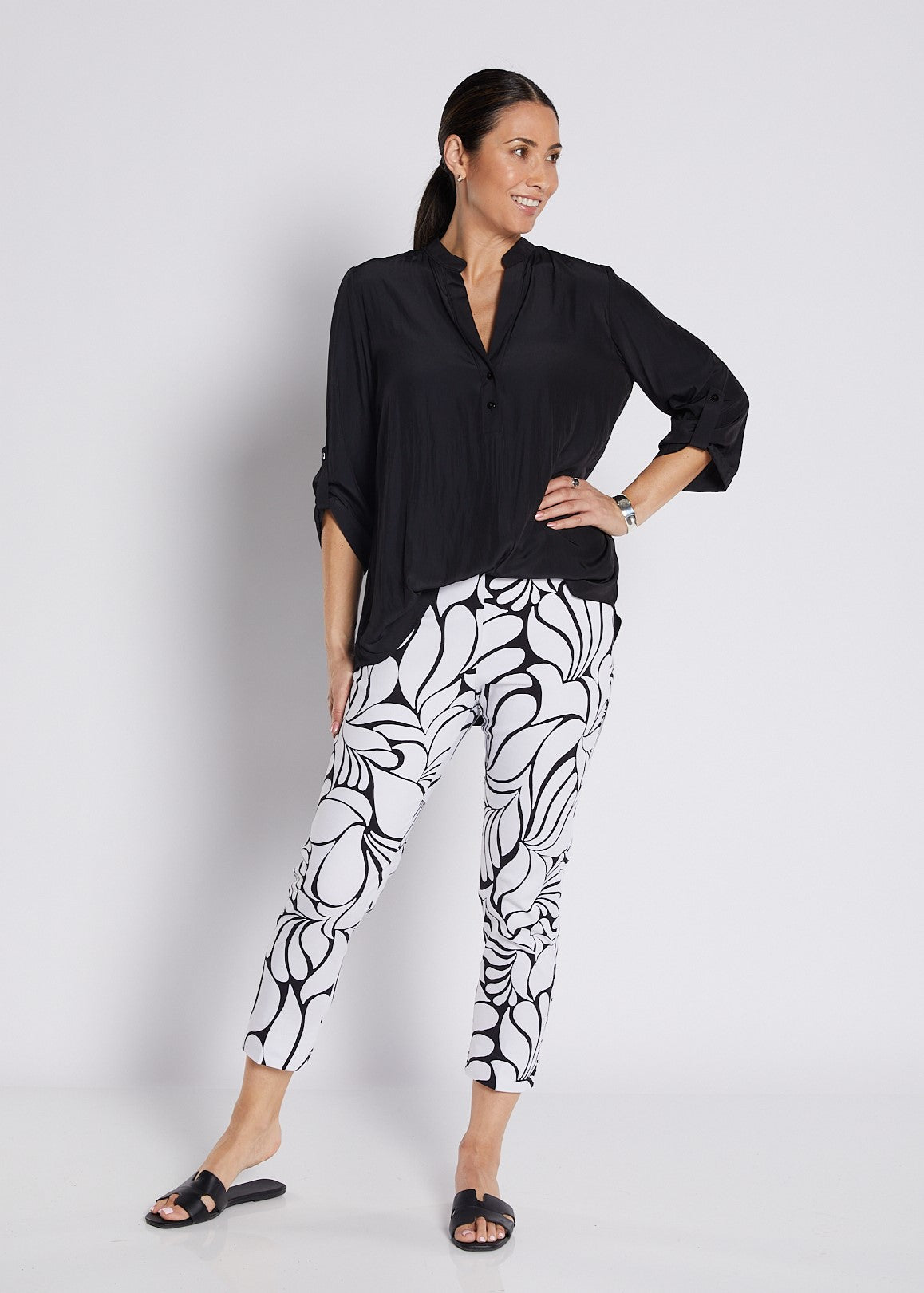 Bengaline Stretch 7/8 Fitted Pant in Black and White print