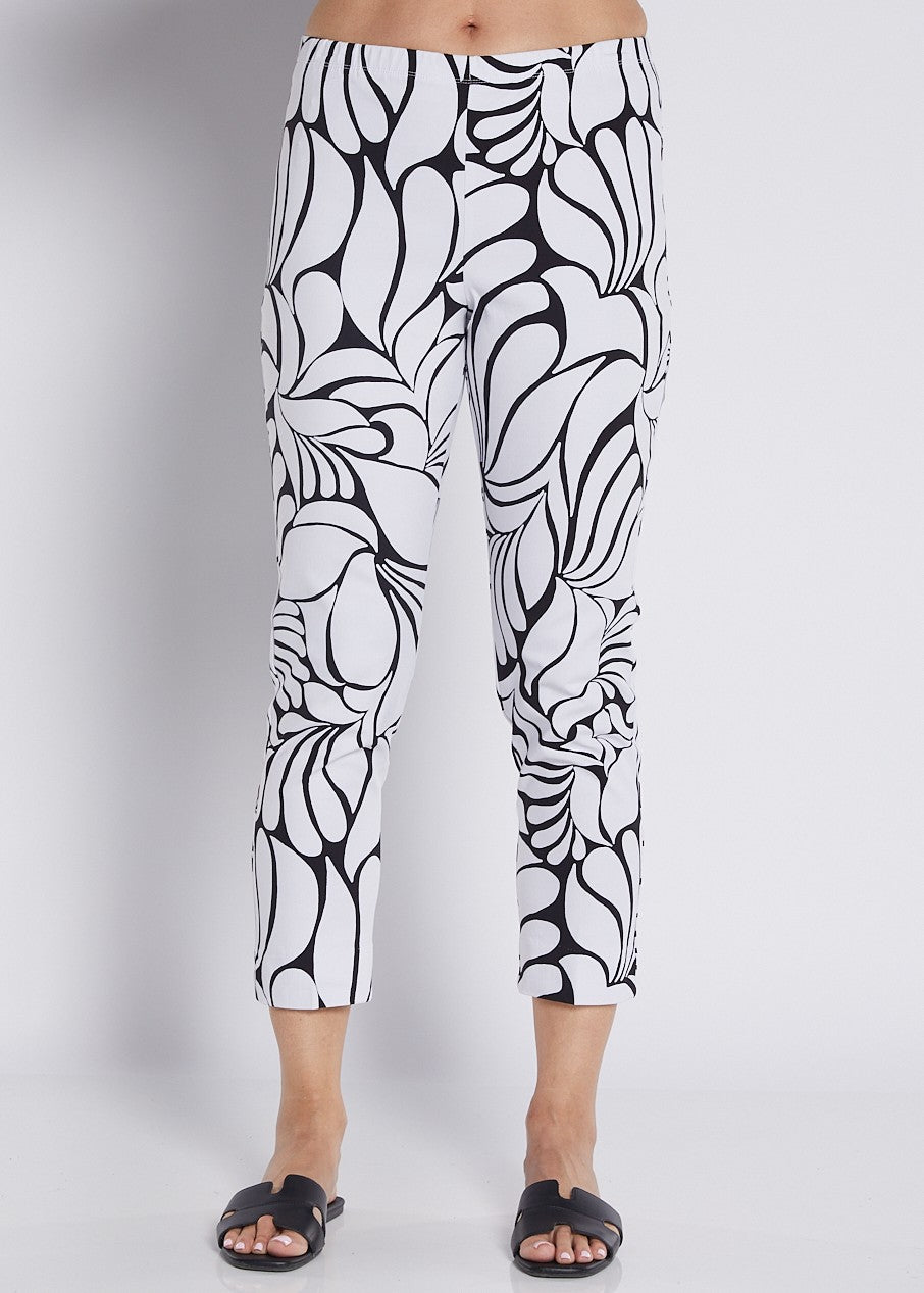 Bengaline Stretch 7/8 Fitted Pant in Black and White print