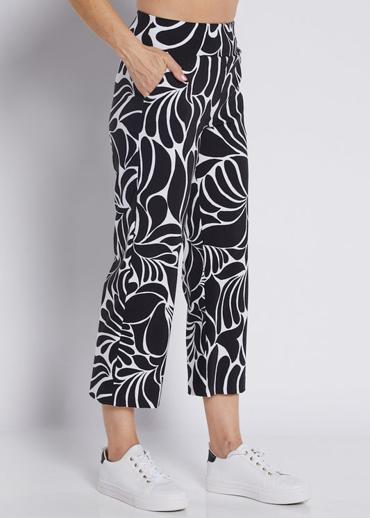 Bengaline Stretch Culotte with Pockets in Black and White Print