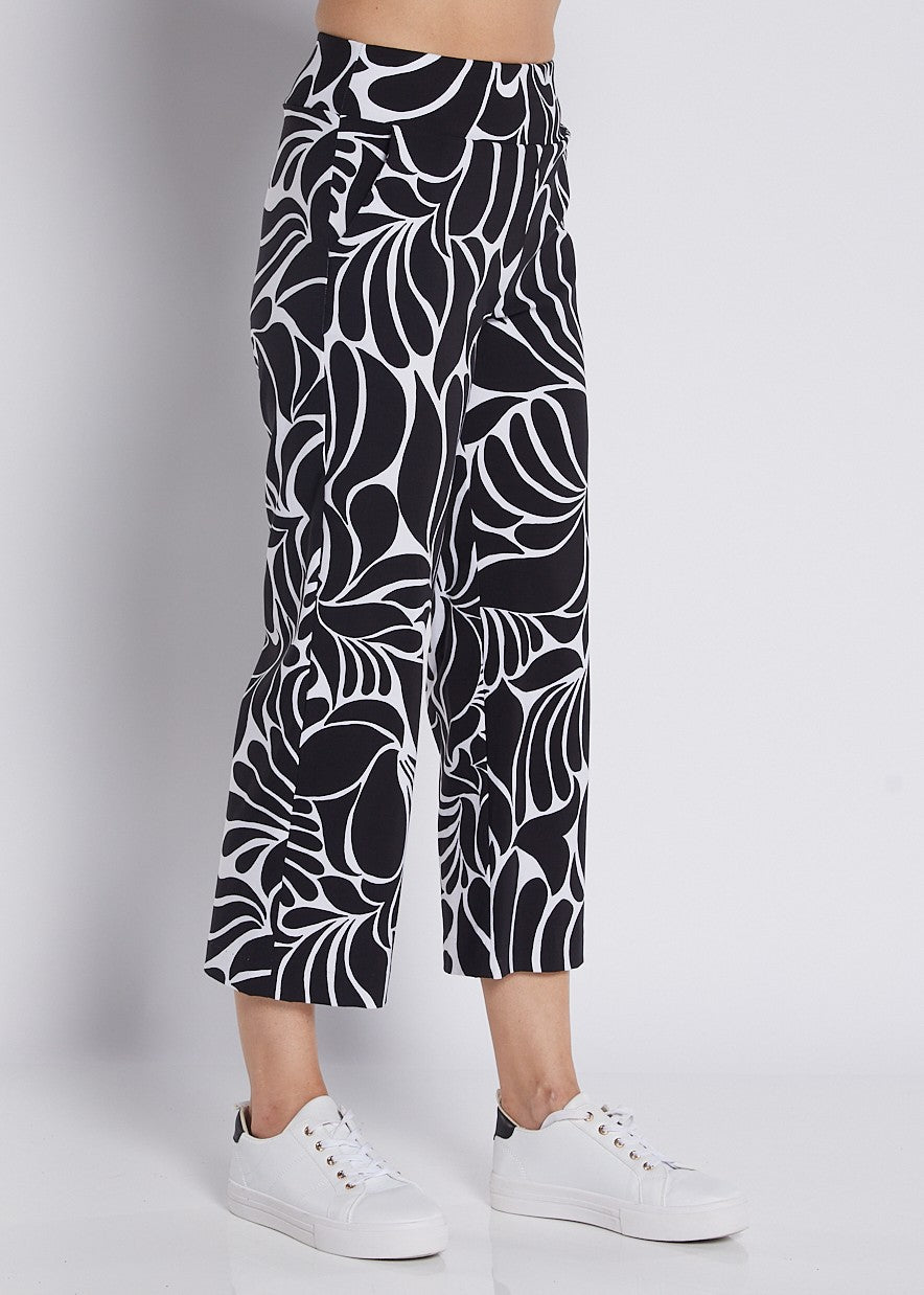 Bengaline Stretch Culotte with Pockets in Black and White Print