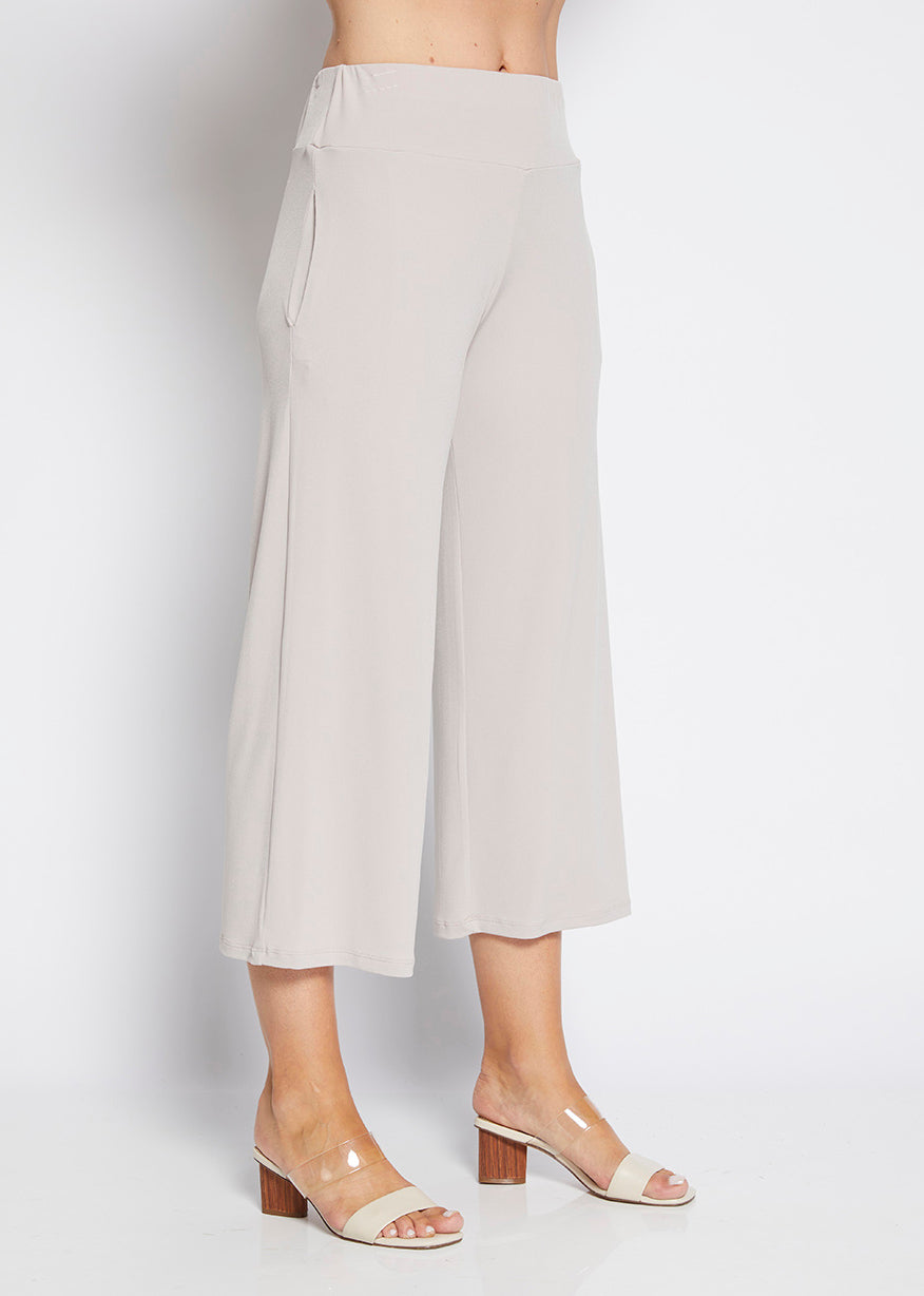Lundie Foundation slinky jersey culotte in champagne