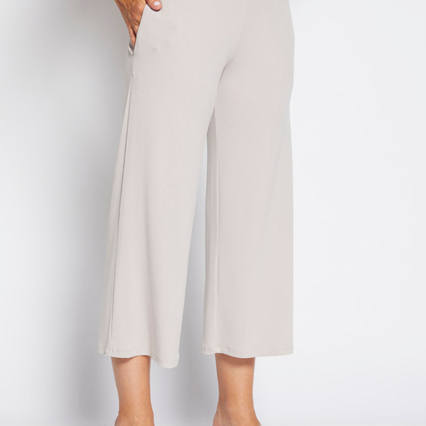 Lundie Foundation slinky jersey culotte in champagne