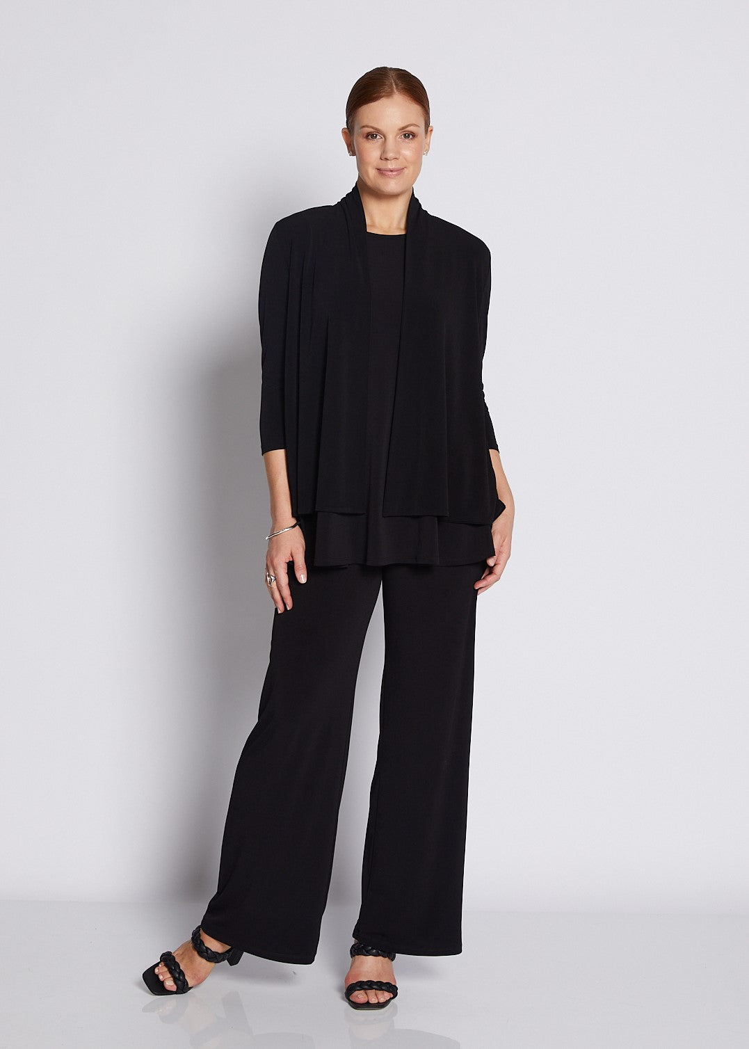 Jersey 3/4 Sleeve Swing Jacket in Black