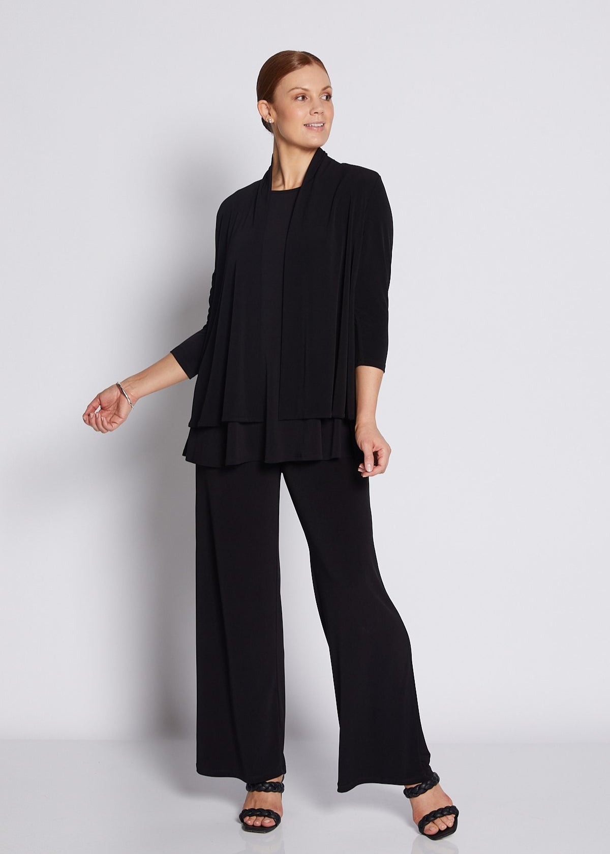Jersey 3/4 Sleeve Swing Jacket in Black