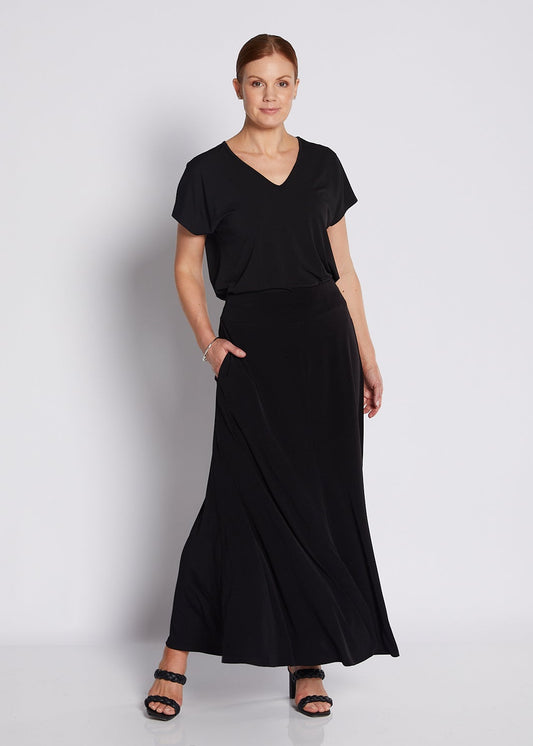 Jersey Flare Maxi Skirt with Pockets in Black