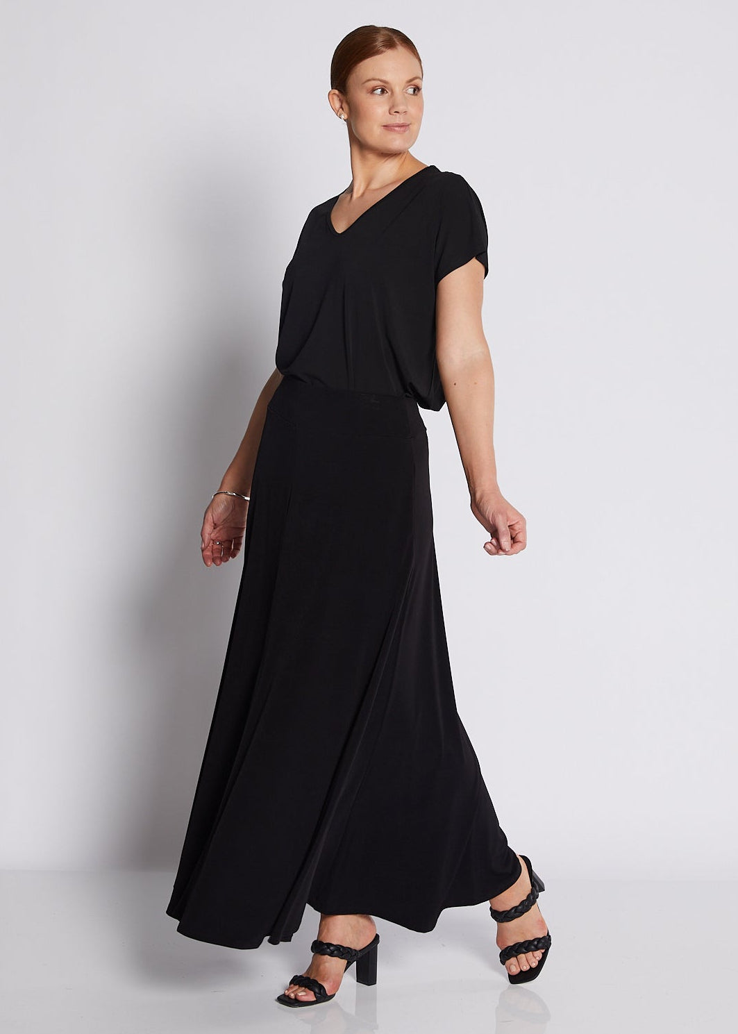 Jersey Flare Maxi Skirt with Pockets in Black
