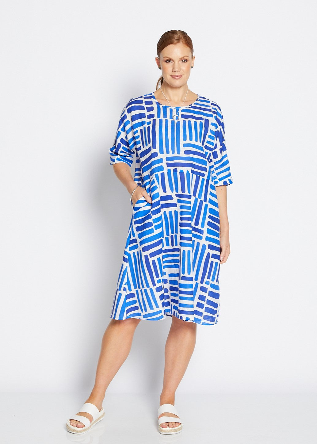 Claude linen dress in Gazebo blue