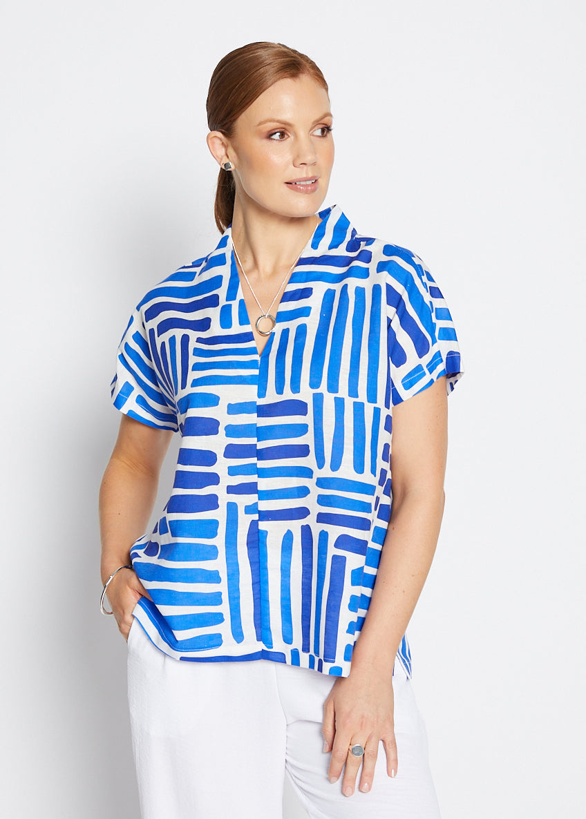 Lottie linen top in Gazebo blue