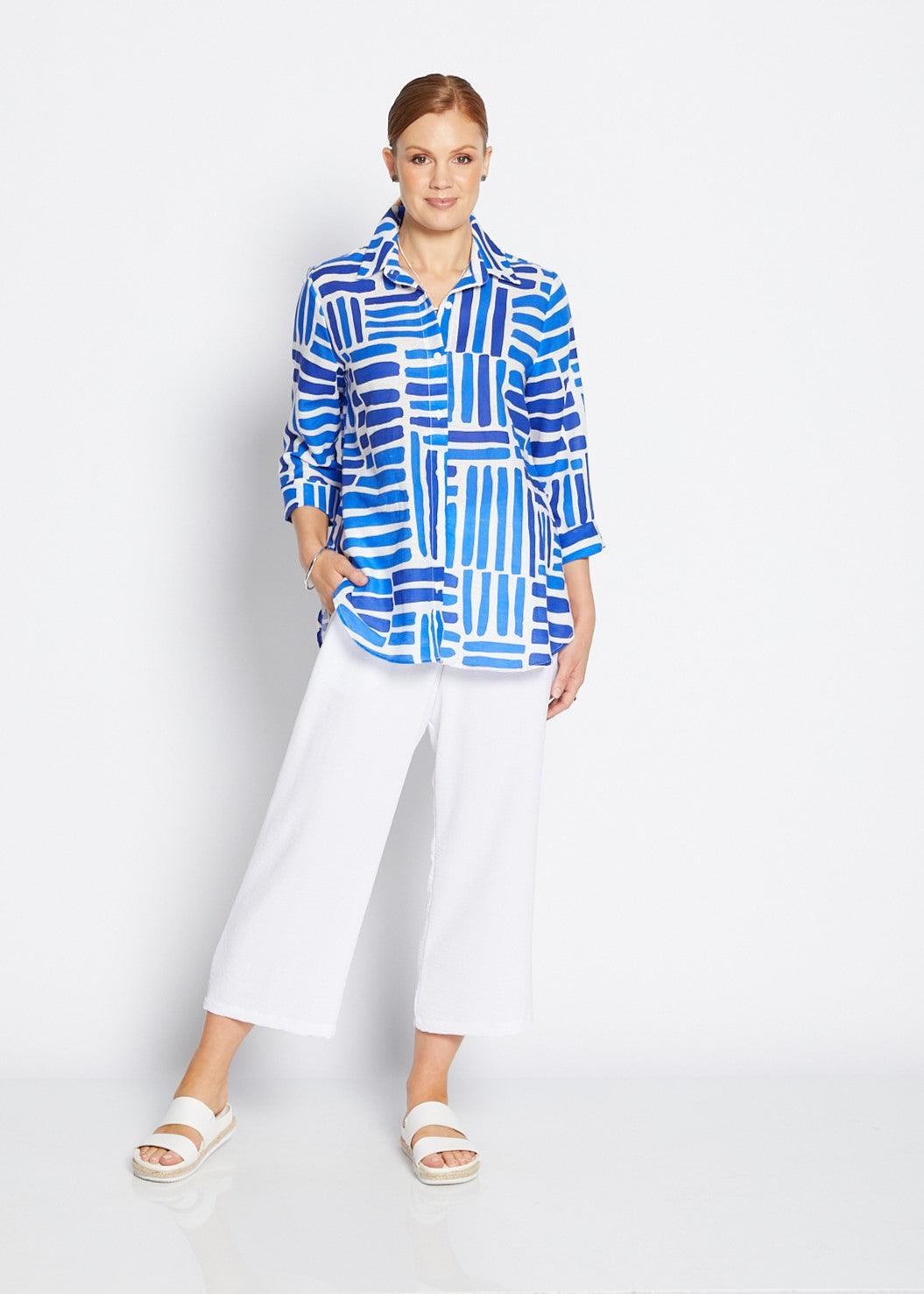 Regis linen shirt in Gazebo blue