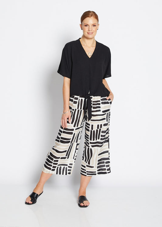 Zion linen crop pant in Gazebo black