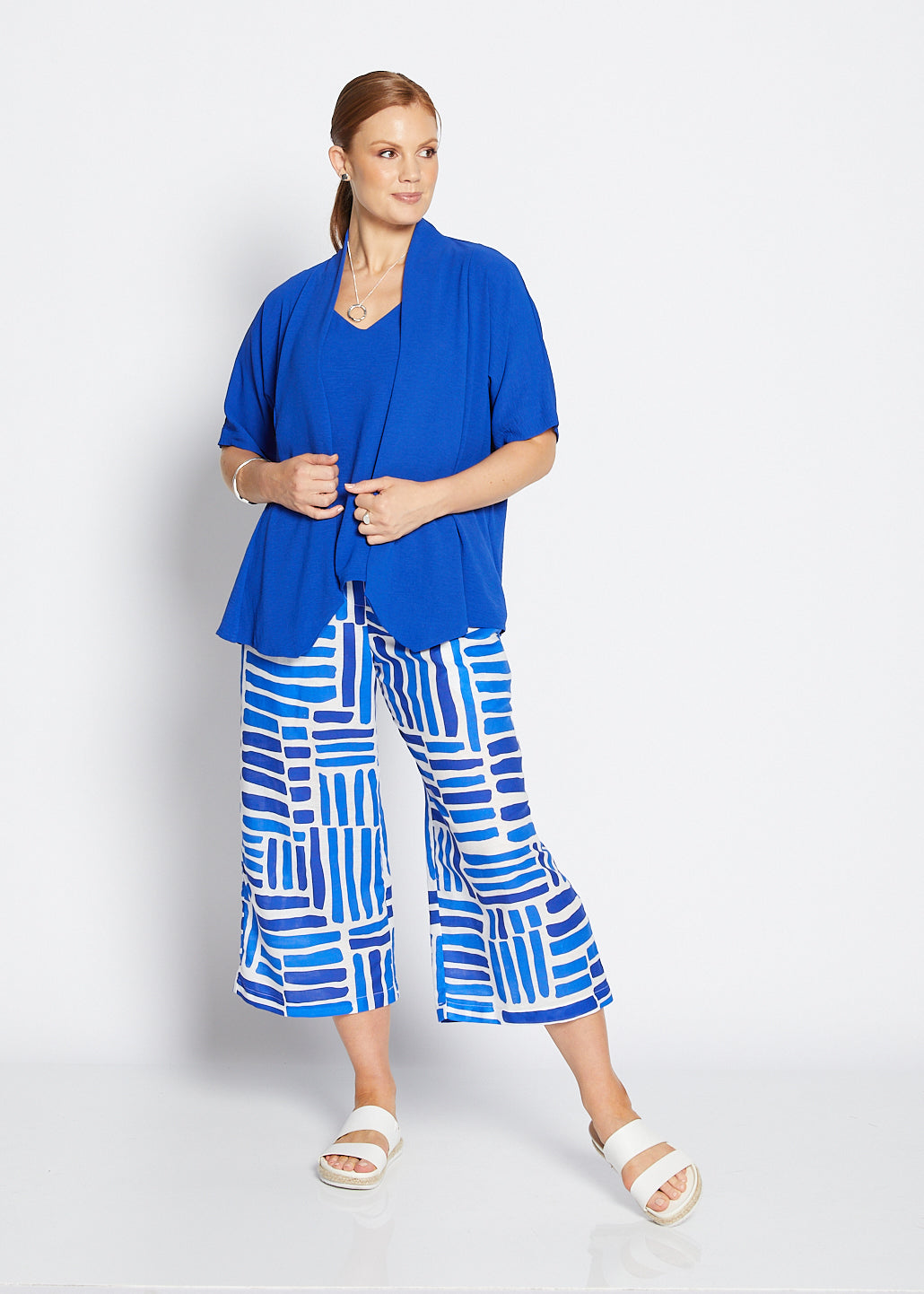 Zion linen crop pant in Gazebo blue