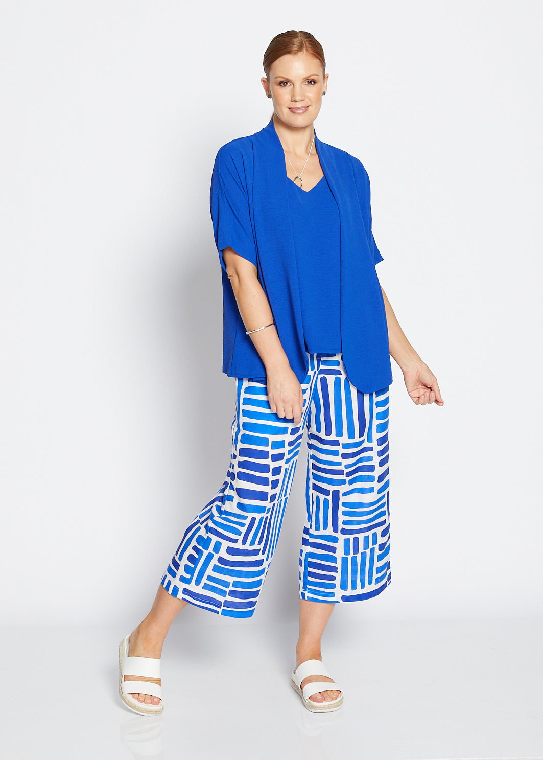 Zion linen crop pant in Gazebo blue