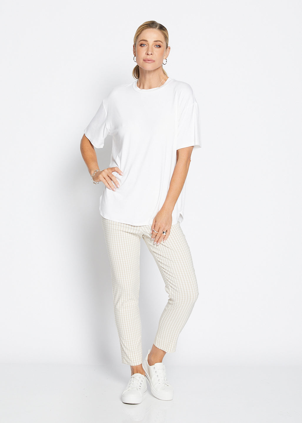 Easy Zenya Bengaline super stretch 7/8 fitted pant in Gingham stone