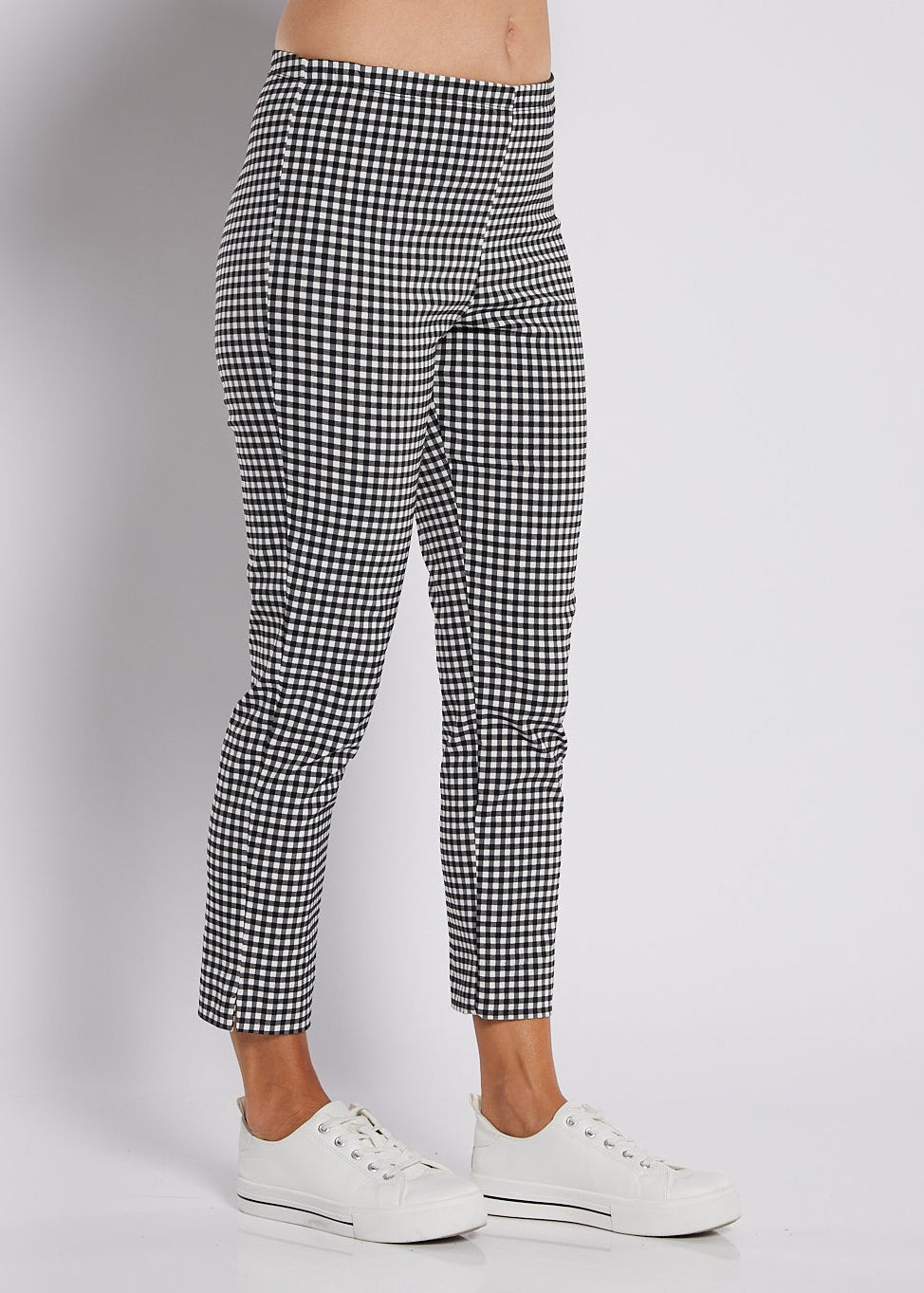 Easy Gingham Bengaline super stretch 7/8 fitted pant in black