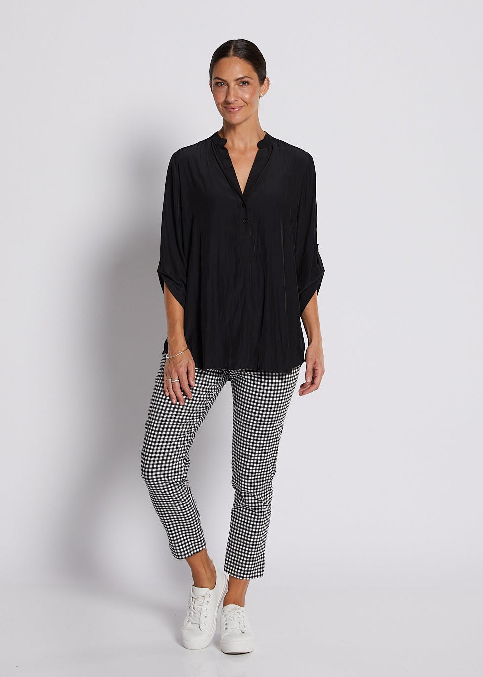 Easy Gingham Bengaline super stretch 7/8 fitted pant in black