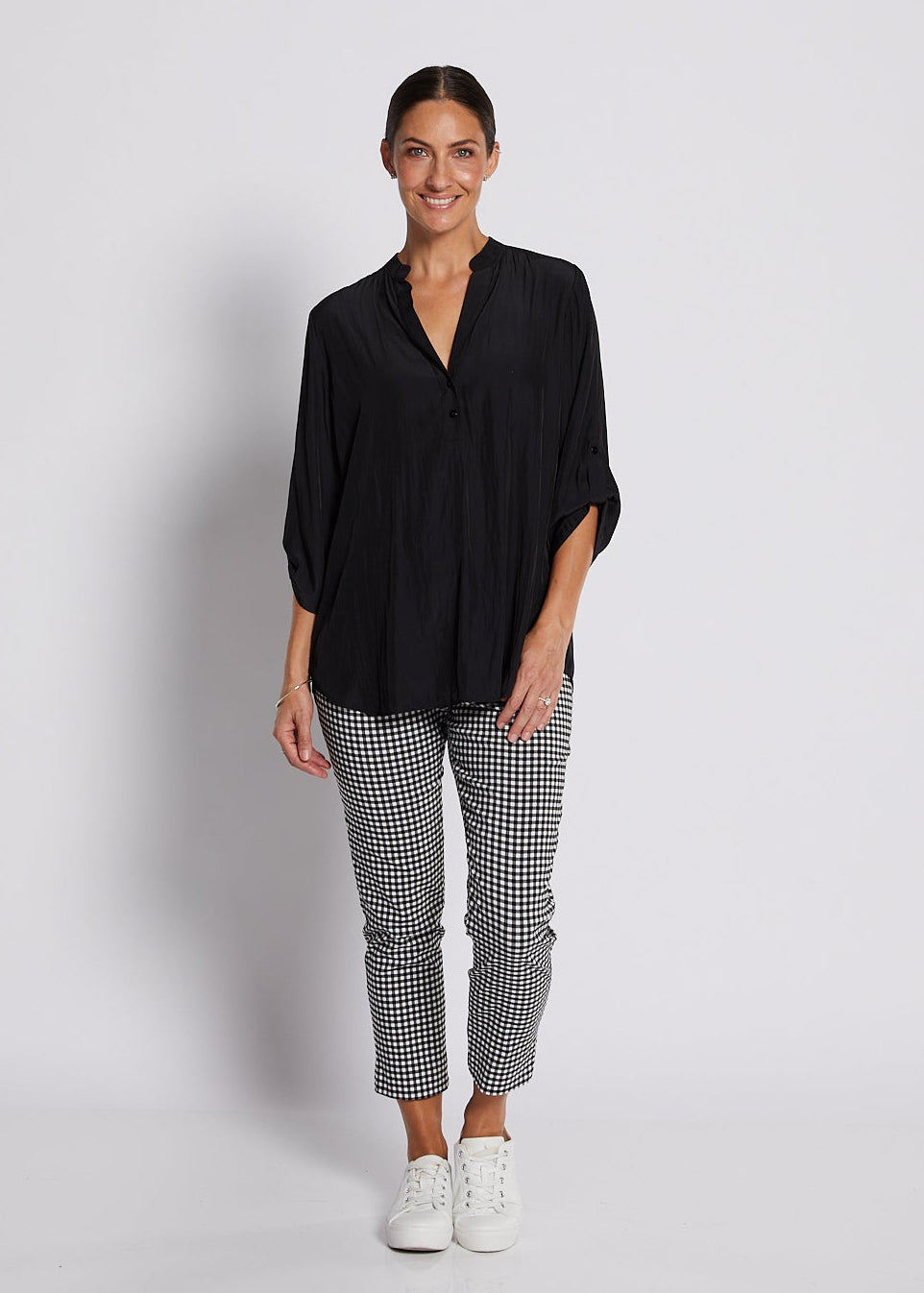 Easy Gingham Bengaline super stretch 7/8 fitted pant in black