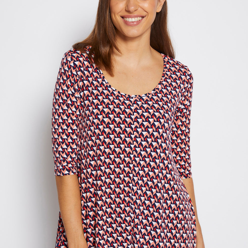 Oscar slinky jersey 3/4 sleeve swing tunic in Graphic