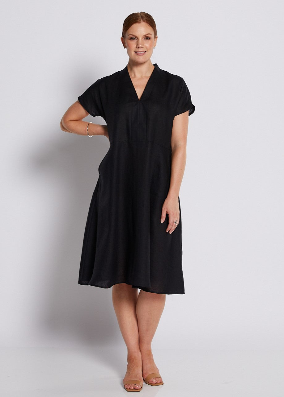 100% Luxe Linen Short Sleeve V Neck Dress with Pockets in Black