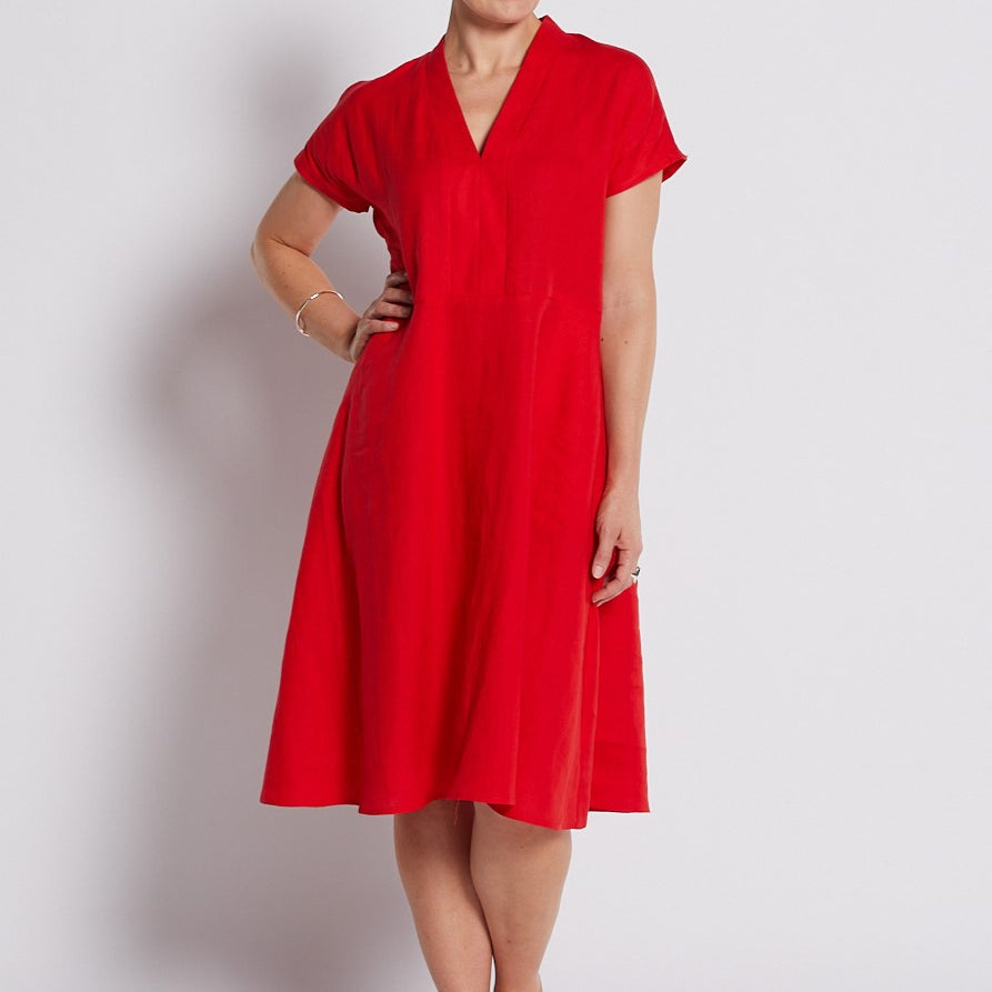 100% Luxe Linen Short Sleeve V Neck Dress with Pockets in Red